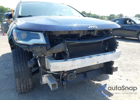 2018 Jeep Compass Limited 4X4 from USA, damaged, VIN 3C4NJDCB8JT147811